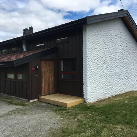 Parque de vacaciones Oen Turistsenter 2*